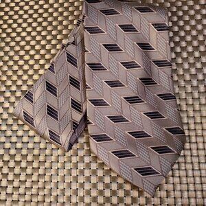 Martin Wong Collection Beige/Black Geometric Diagonal Pattern Tie (0625)